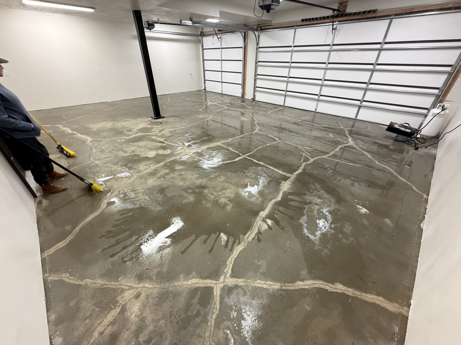 Oakley Utah garage floor before coating preparation
