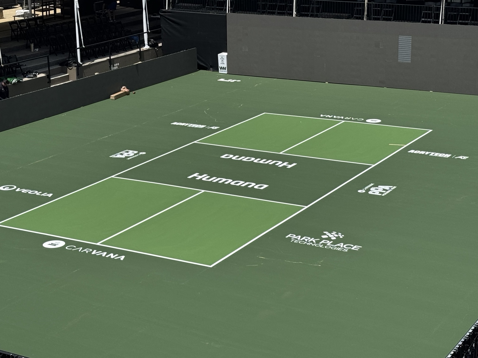 Green professional tournament court